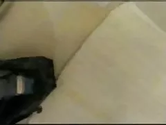 金发的摩洛伊斯兰解放阵线吹箫在狐狸毛皮大衣