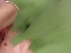 大鸡巴的幻灯片和thaigirltia的小嘴