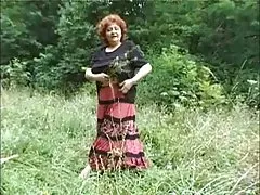 苏珊娜 · 约克裸体。