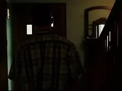 按摩的客房华丽和娇小的年轻的少女被饼