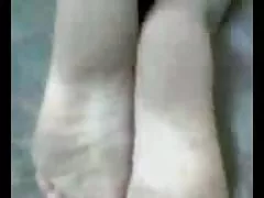 青少年的乱搞两孔与她的玩具