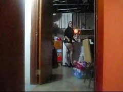 老男人你他妈的年轻女服务员