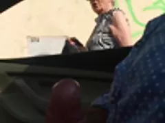 业余的妻子与 bbc 共享