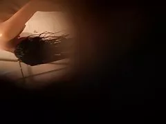Assfingering les gf舔到她cum
