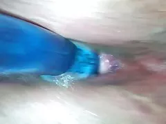 甜蜜的假名Miura抚摸，并发挥与在浴室