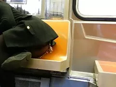 热情的成员在恶作剧