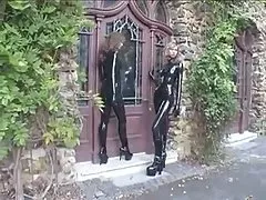 我需要一个硬黑公鸡在我姐姐的屁股吧！