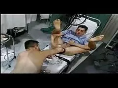 我想要帮助纵容你的爱大的黑公鸡