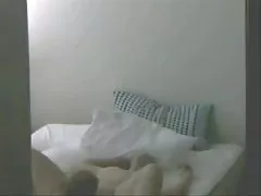 纯粹的金发和黑发的睡衣