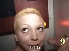 时尚近女同性恋者在色情按摩的乐趣