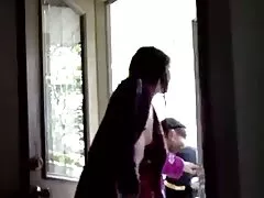 小小的可爱的婴儿的靴子的压制和诱惑