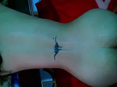 Jessia抓她的愤怒热阴道