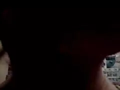 Juelz Ventura得到她的孔充满了黑的鸡巴