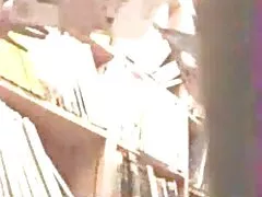 奶奶把淋浴(偷窥)