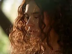 老妈的吸，他妈的一个年轻的鸡巴在花园里