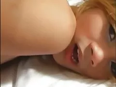 毛茸茸的猫与青少年获取英国广播公司
