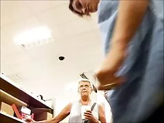凯蒂又回来了更多的射精