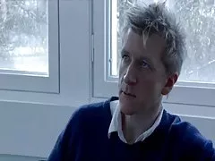 莎拉仍然很烂而这个时候在树林里