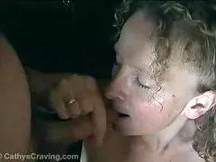 玛丽 k 穿上性感脱衣舞上好玩的一天