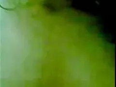 西部-与巨大的山雀和多毛的屄丰满业余的女孩
