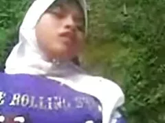 西部-女孩毛屄喷时摆弄着