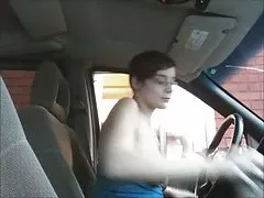 肮脏的老年男子使用两个小胖妞