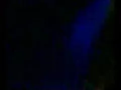 美丽的红发小妞给一个不错的笨蛋断和打击工作
