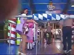 软色情电影亚逗泳衣