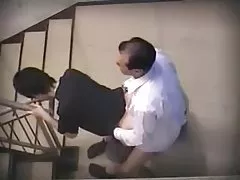 由于吞下自己的文凭直到你爱上它CEI